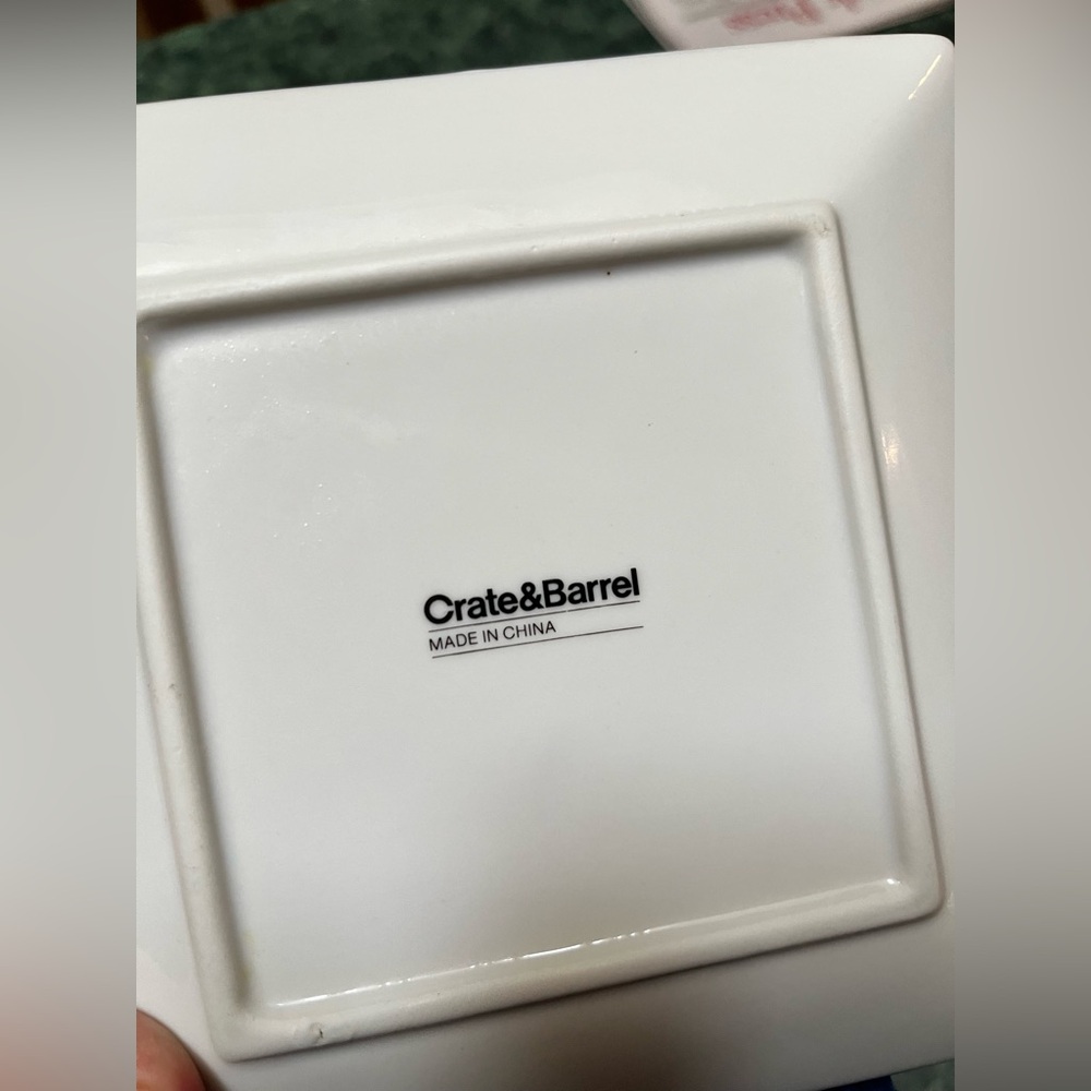 Crate & Barrel 6 Appetizer Plates - Picture 4 of 4